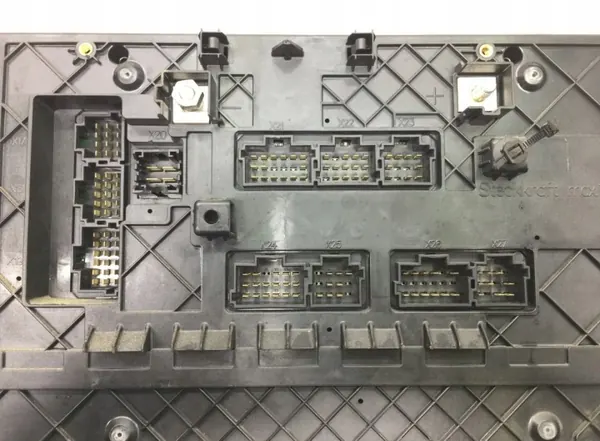 Sulakekaappi Mercedes-Benz OEM 0014461358 - Käytetty image 8