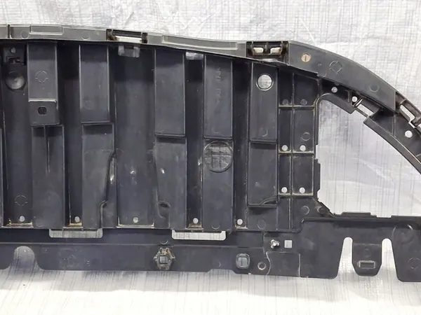 Renault Clio IV Frontstoßstangen-Plattenabdeckung OEM 622563607R image 9