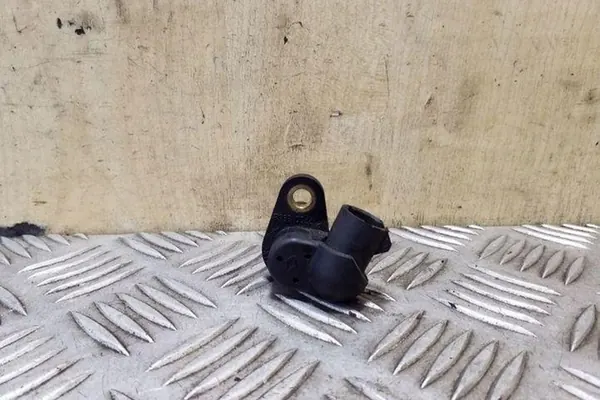 Vevaxelpositionssensor VOLVO S40 I 1.9L diesel OEM 7700113552 image 3