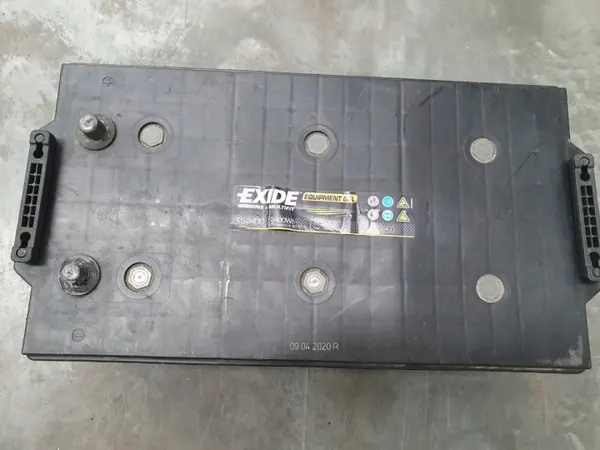 Bateria de Gel OEM AUST122397 210Ah - Usada image 4
