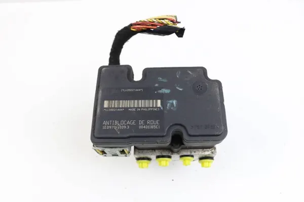 Pompe ABS OEM 9656493580 pour Citroen C2 1.4 HDi image 4