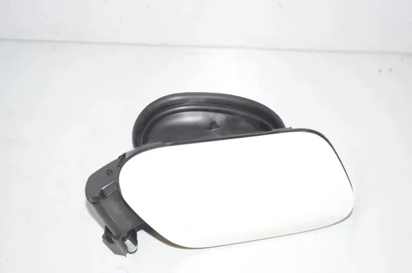 Polttoainesäiliön kansi OEM 7454411 BMW F40 1.5L image 4