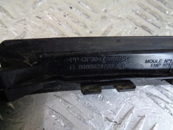 OEM 9680623780 Frontscheibenleiste Links Peugeot 308 image 7