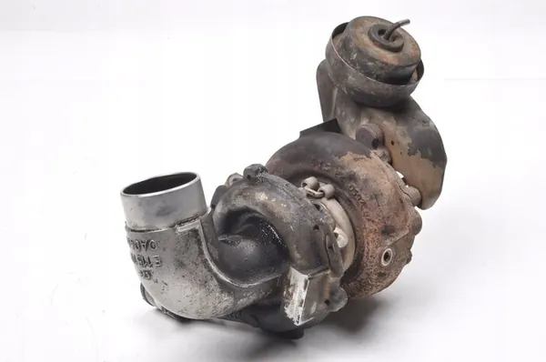 Turbo Toyota 2.2 D-4D Avensis II T25 image 4