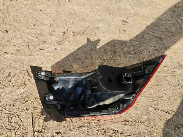 VW Passat B8 Lift Sedan Höger Bakljus OEM image 4