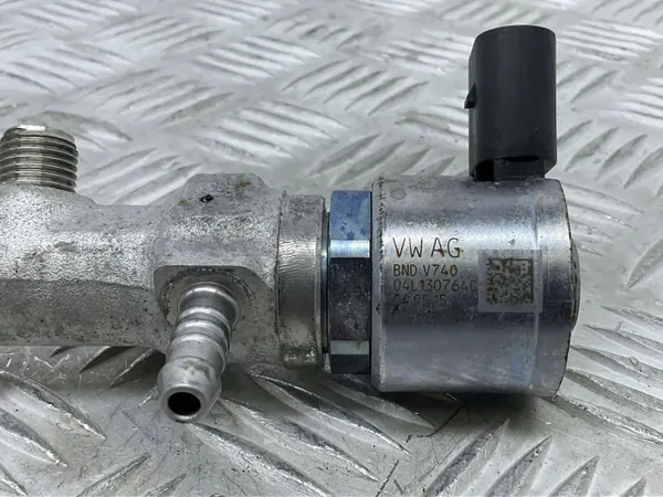 Régulateur pression carburant OEM 04L089G VW Passat B8 image 5