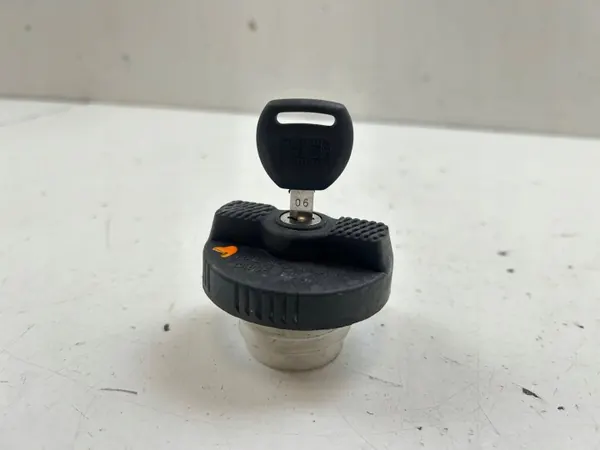 Toyota OE bränslelocket OEM MAM84578 för Hilux 2019 image 2