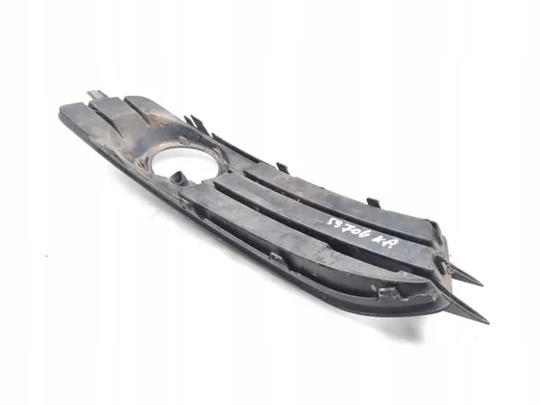 Grille Halogène Audi A3 Gauche OEM 8P0807681AF (2012) image 6