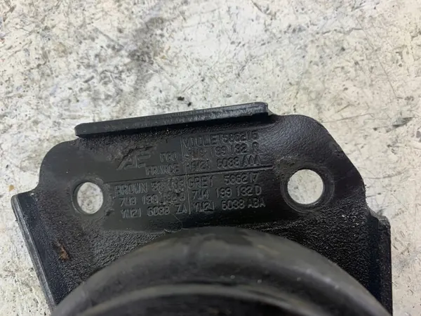 VW Sharan I Seat Alhambra Galaxy MK1 Engine Mount 7M3199132R image 4