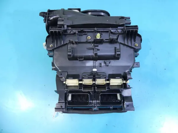 Värmekärnhölje OEM IMPRK1275944 för Volvo S90 image 9