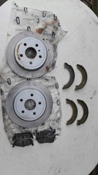 Bromssats OEM 458569585 för Jeep Grand Cherokee WK image 2