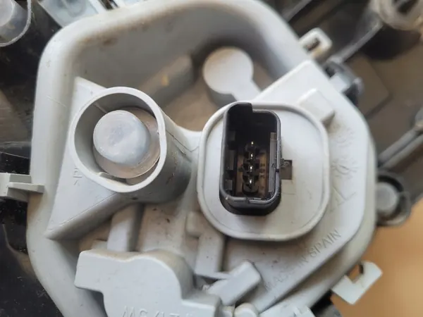 RENAULT CAPTUR I 2013- HÖGER BAKLYKTA 265502731R image 5