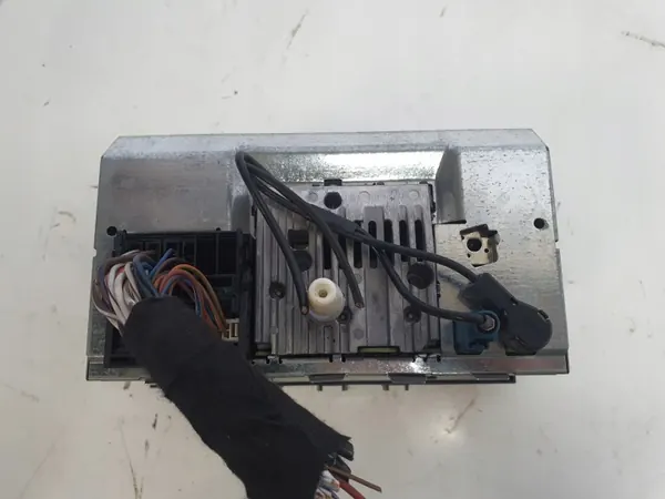 FORD OEM 51561561 Autoradio CD Navigation image 5