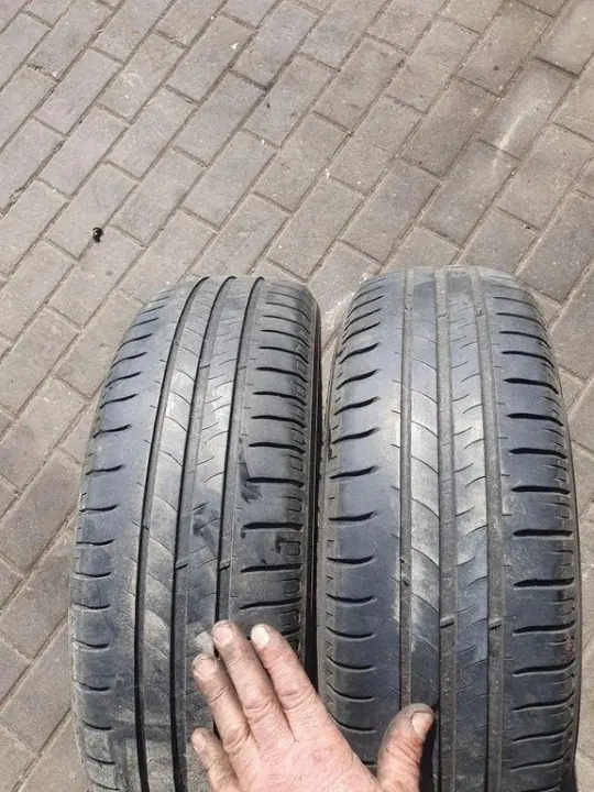 VW Golf VIII achterbakrooster OEM 18565R15 image 2