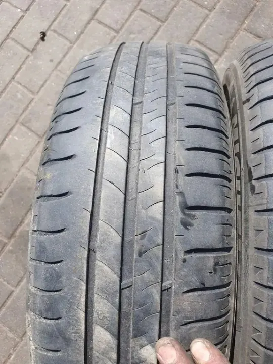 VW Golf VIII achterbakrooster OEM 18565R15 image 3