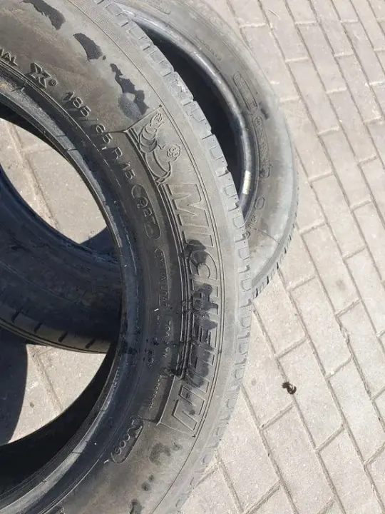 VW Golf VIII achterbakrooster OEM 18565R15 image 6