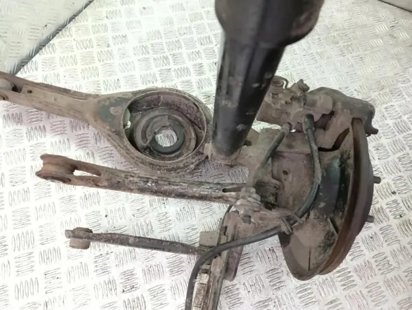 OEM 469209 Bras de Suspension Arrière Gauche Ford Kuga MK2 image 8