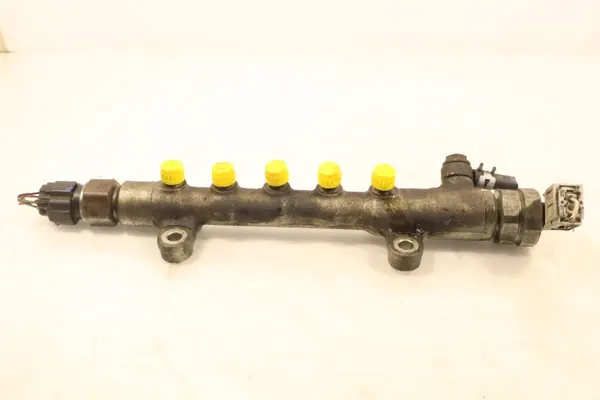 Toyota Avensis insprutningsräl OEM 89458-20050 image 2