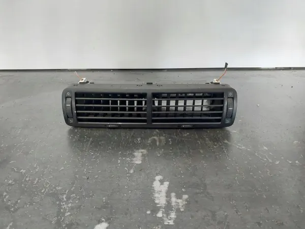 Grelha ventilação central VW Passat B5 Lift OEM 3B0819728D image 4