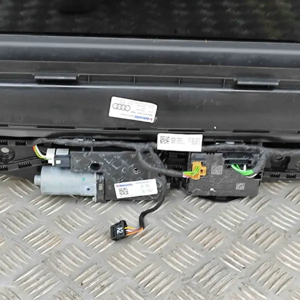Techo solar completo Audi e-tron 2019 OEM 4K0907594AC image 3