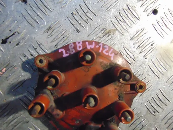 Bosch Verteilerkappe OEM 1 235 522 384 - Gebraucht image 2