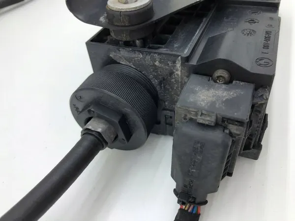 BMW X6 F16 Handbrake Mechanism 6870191 6864546 image 5