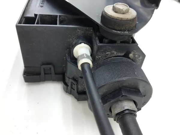 BMW X6 F16 Handbrake Mechanism 6870191 6864546 image 7