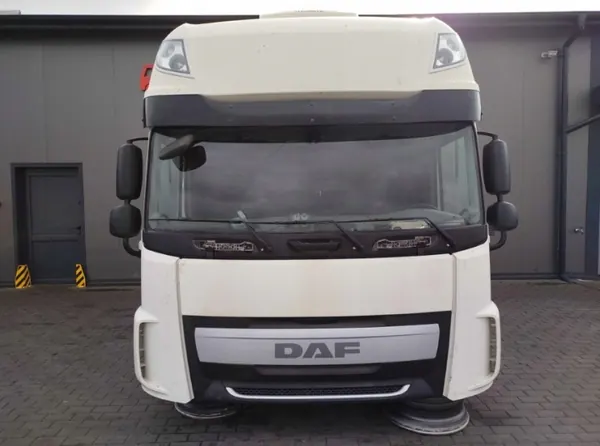 Super Space Cab Cabine DAF XF 106 - OEM KABINA XF 106 image 2