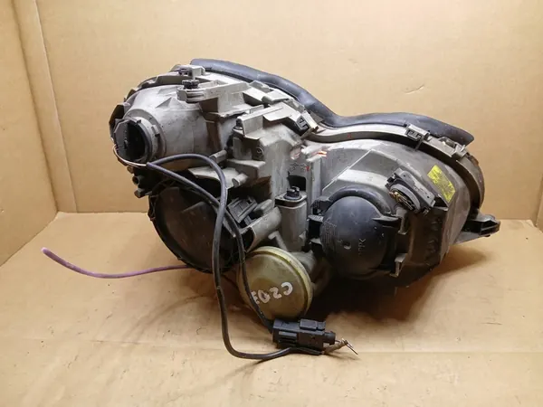 Linker Koplamp A2038200161 Mercedes W203 image 4