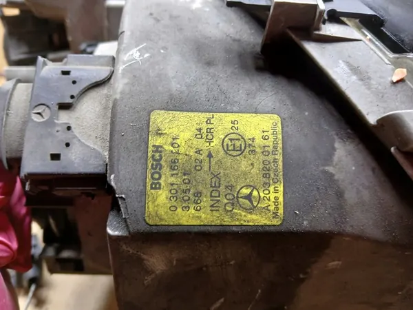 Linker Koplamp A2038200161 Mercedes W203 image 5