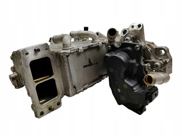 Begagnad insugsgrenrör OEM 04L129766AL för VW 1.6 TDI image 2