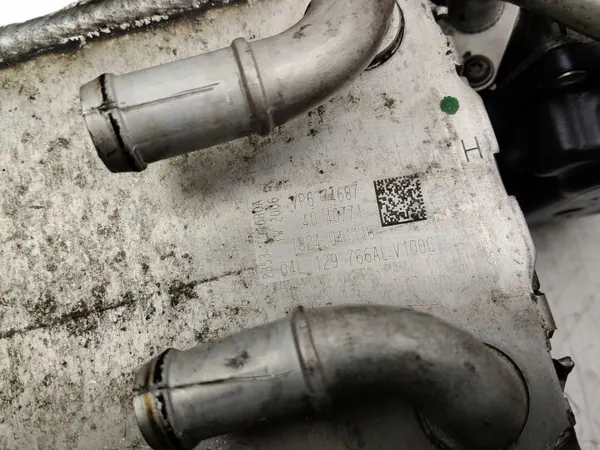 Begagnad insugsgrenrör OEM 04L129766AL för VW 1.6 TDI image 6