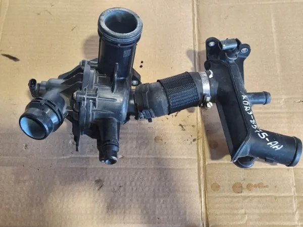 Range Rover L405 Velar 3.0 TDI Termostaatti OEM K6D3-8575-AA image 2