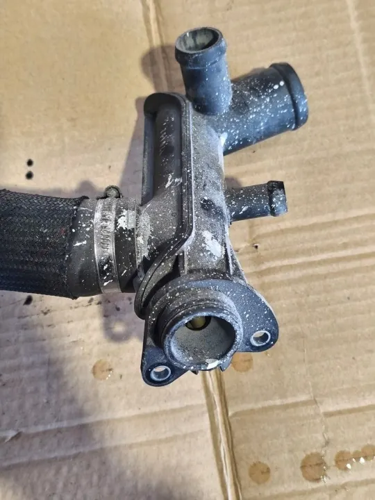 Range Rover L405 Velar 3.0 TDI Termostaatti OEM K6D3-8575-AA image 5