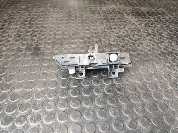 RENAULT CAPTUR 2012- LED DRL ESQUERDO 266059367R image 1