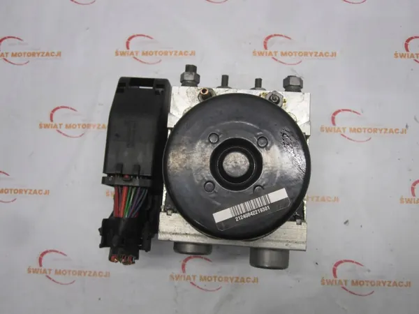Mercedes ABS-pumppu A2049012400 C-luokka S204/W204 image 3