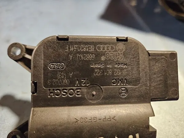 Värmefläkt AUDI A4 B6 VMC 0132801322 666210JA 8E1820511F image 3