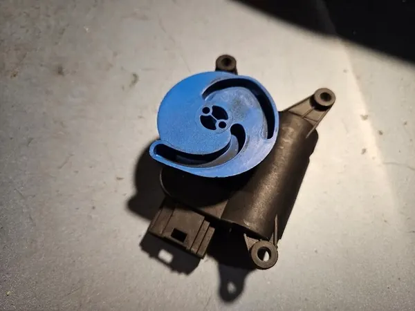 Värmefläkt AUDI A4 B6 VMC 0132801322 666210JA 8E1820511F image 4