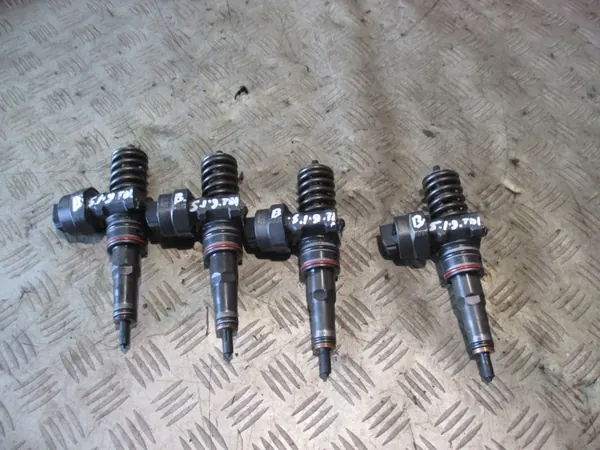 Pompe à injection OEM 0414720026 pour VW Passat B5 FL image 2