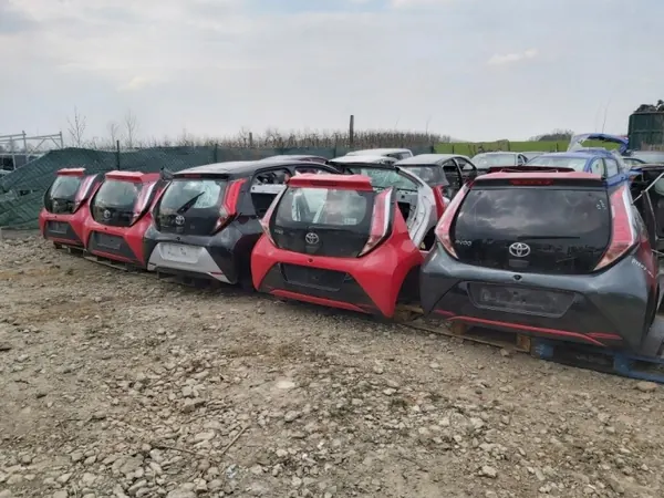 Toyota AYGO II minpool OEM 28850-0Q010 image 5