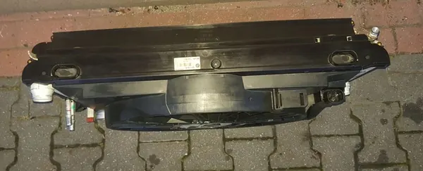 Conjunto de enfriador de agua BMW E60 E61 3.0 D OEM 7801002 image 4