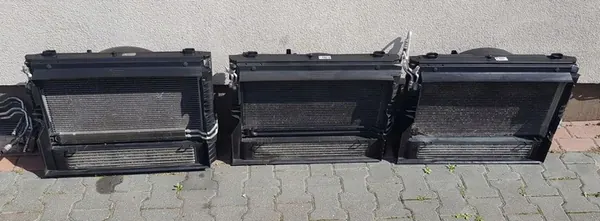 Conjunto de enfriador de agua BMW E60 E61 3.0 D OEM 7801002 image 8
