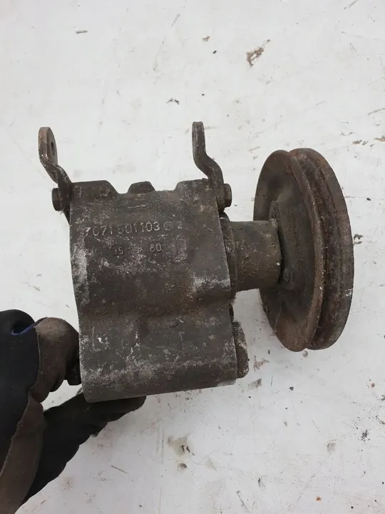 Bomba de direção assistida BMW 5 E28 1987 OEM 7671955144 image 2