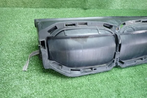 BMW F40 Sonnenblende OEM 944848406 - Gebraucht image 3