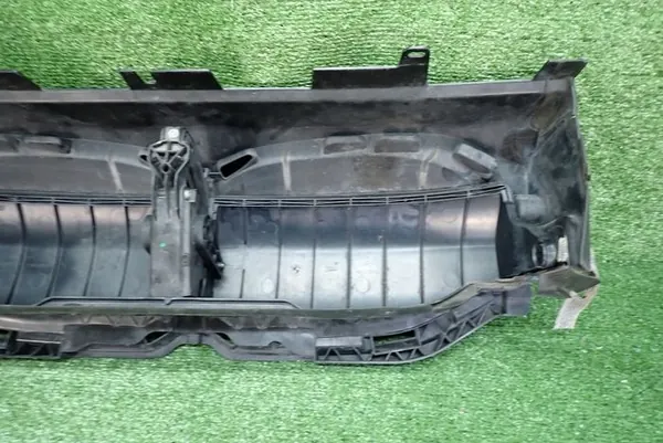 BMW F40 Sonnenblende OEM 944848406 - Gebraucht image 4