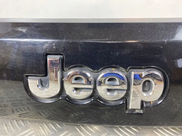 Luz trasera de matrícula Jeep Grand Cherokee 2015 1D55TRMAD image 5