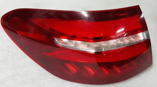 MERCEDES GLC W253 LINKER ACHTERLICHT image 3