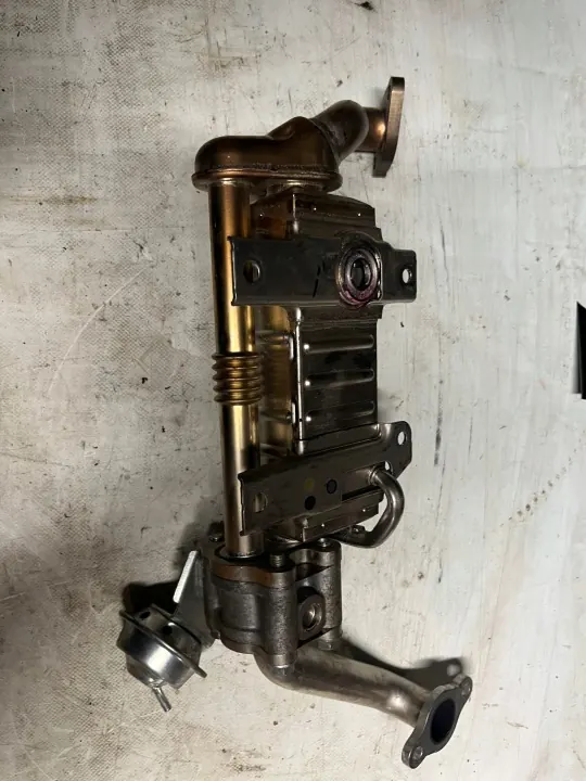 Toyota C-HR 1.8 Refroidisseur EGR OEM 255457 - Occasion image 4
