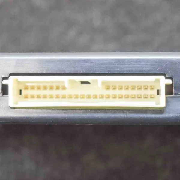 Tesla Model S Taka-ilmajousitusmoduuli OEM 106098903B image 4