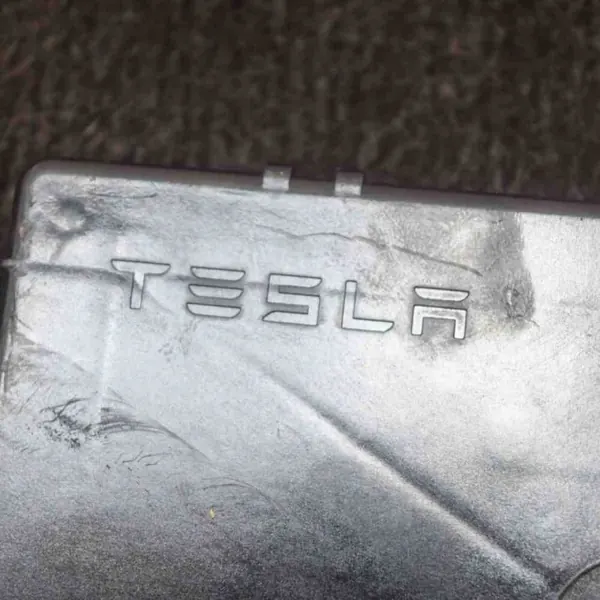 Tesla Model S Taka-ilmajousitusmoduuli OEM 106098903B image 5